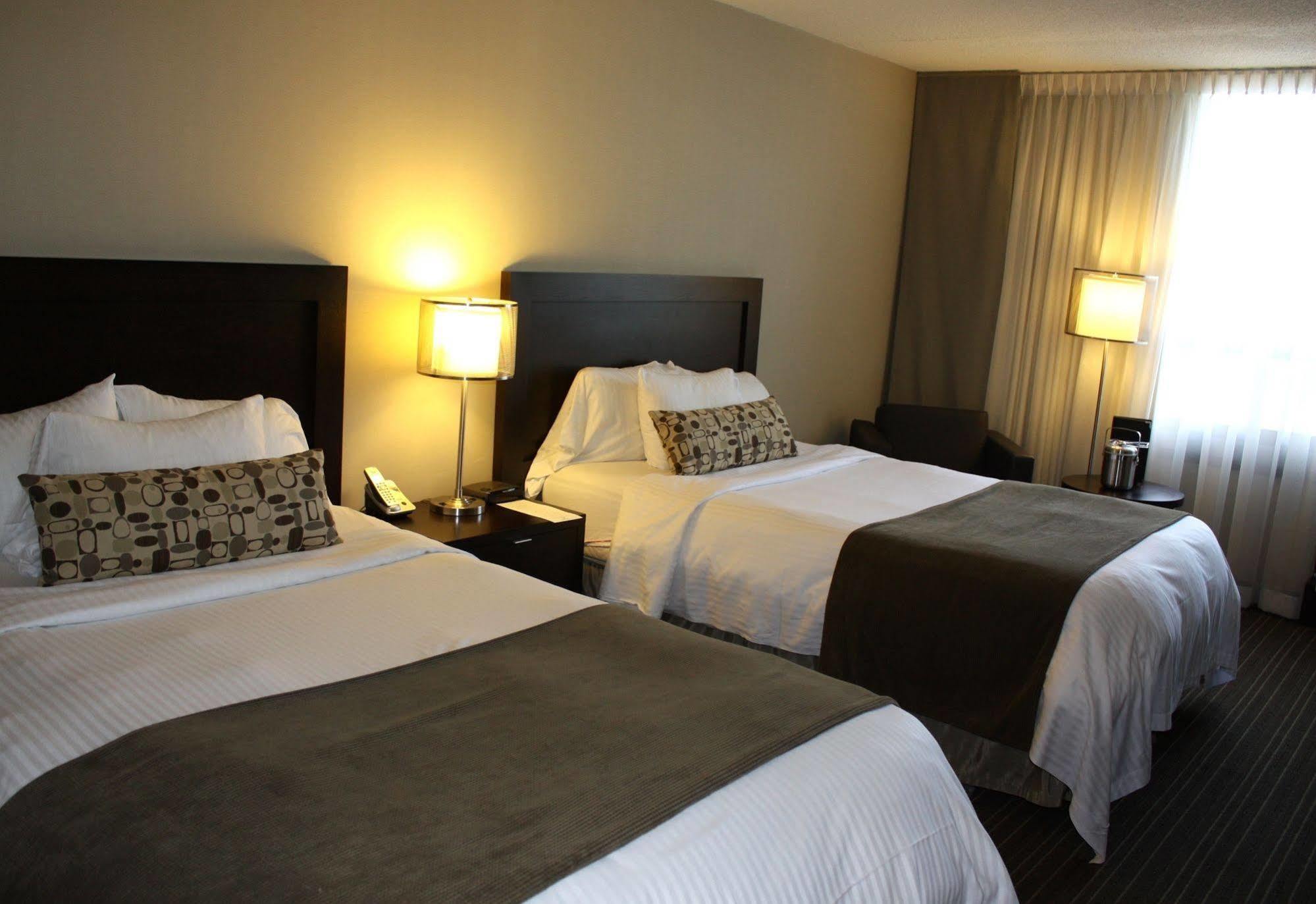 Doubletree By Hilton Toronto Airport West 4* Mississauga